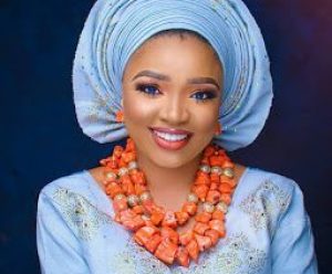 Actress Ekene Umenwa is set to marry Colleague, Alex Kleanson.