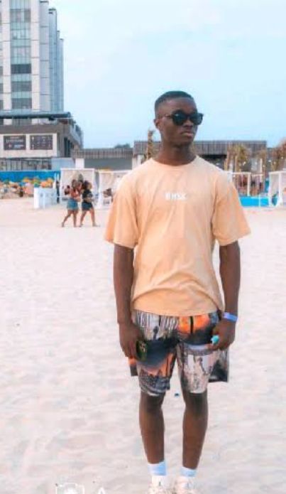 You are currently viewing “Since I lost my father you never rejected me”- Late Obama DMW’s son, Malik celebrates godfather, Davido as he turns 31